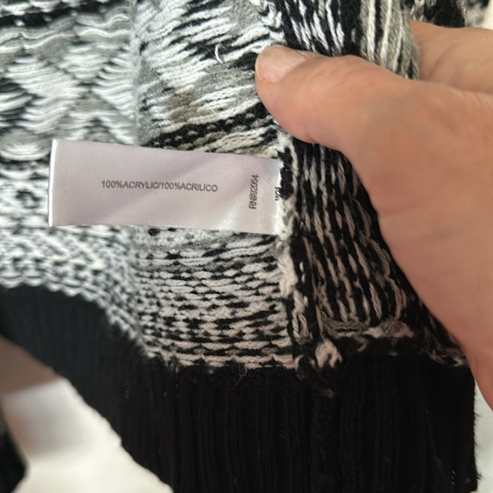 Carolyn Taylor Fair Isle open Cardigan, Medium - Picture 6 of 6